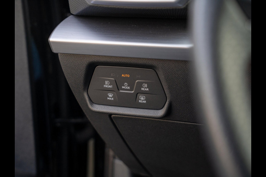 Seat Leon Sportstourer 1.0 eTSI FR Business Intense | Adaptieve cruise | Camera | Carplay
