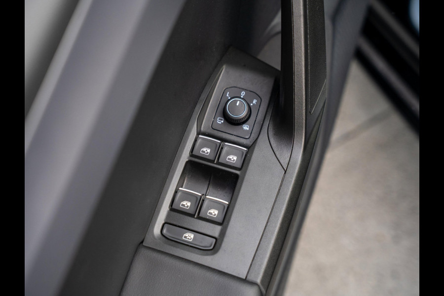 Seat Leon Sportstourer 1.0 eTSI FR Business Intense | Adaptieve cruise | Camera | Carplay