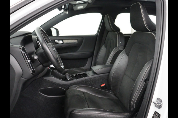 Volvo XC40 Recharge P8 AWD R-Design | SOH 97.1% | Trekhaak | Panoramadak | Leder/alcantara | Stuur/stoel verwarming | Park assit | Carplay |