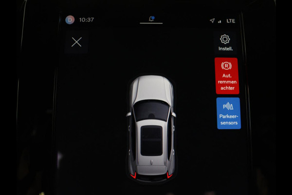 Volvo XC40 Recharge P8 AWD R-Design | SOH 97.1% | Trekhaak | Panoramadak | Leder/alcantara | Stuur/stoel verwarming | Park assit | Carplay |