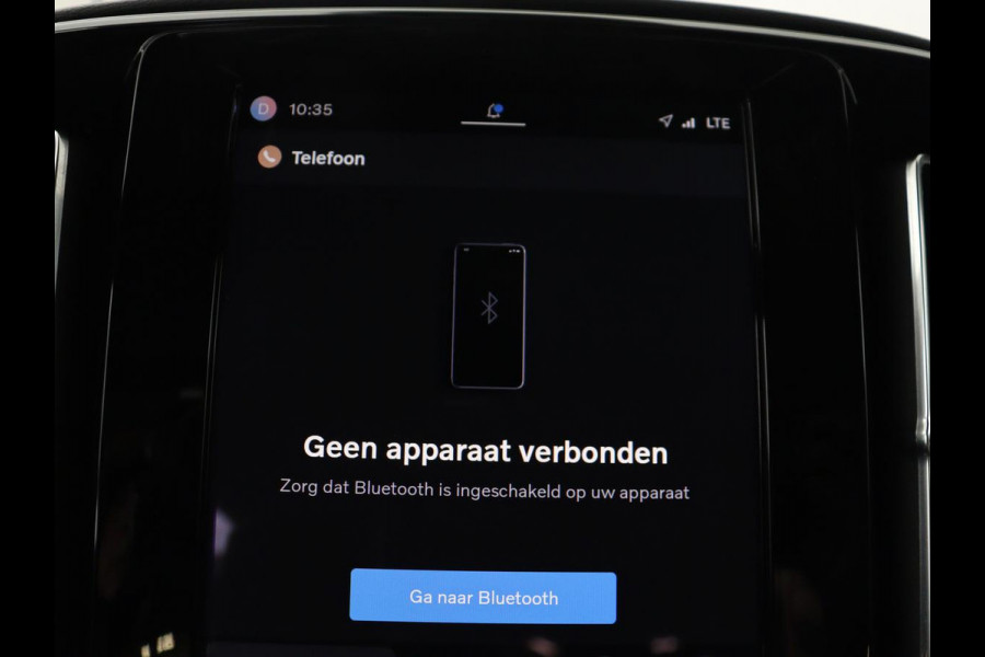 Volvo XC40 Recharge P8 AWD R-Design | SOH 97.1% | Trekhaak | Panoramadak | Leder/alcantara | Stuur/stoel verwarming | Park assit | Carplay |