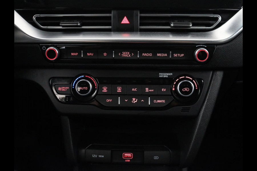 Kia e-Niro DynamicPlusLine 64 kWh | SOH 95.2% | Panoramadak | Half Leder | Adaptive cruise | Stuur/stoel verwarming | Camera | Park assist | Carplay | Climate control | Virtual dashboard | Full LED |