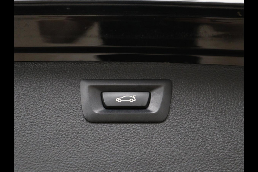 BMW 3 Serie Touring 318i M Sport Corporate Lease | Leder | Stoelverwarming | Bluetooth | Navigatie | Cruise control | Park assist | Climate control |