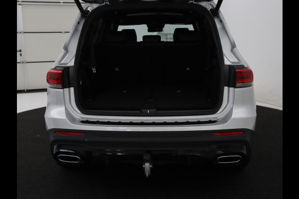 Mercedes-Benz GLB 200 Business Solution AMG 7p. | Panoramadak | Elec. Trekhaak | Half Leder | Memory | Sfeerverlichting | Stoelverwarming | Camera | Park assist |