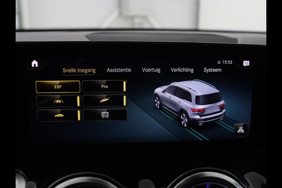 Mercedes-Benz GLB 200 Business Solution AMG 7p. | Panoramadak | Elec. Trekhaak | Half Leder | Memory | Sfeerverlichting | Stoelverwarming | Camera | Park assist |