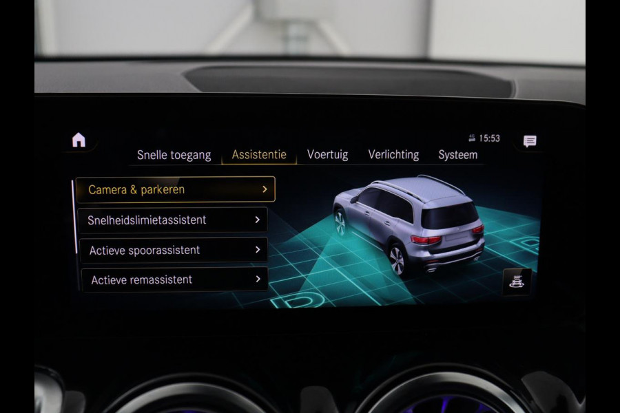 Mercedes-Benz GLB 200 Business Solution AMG 7p. | Panoramadak | Elec. Trekhaak | Half Leder | Memory | Sfeerverlichting | Stoelverwarming | Camera | Park assist |