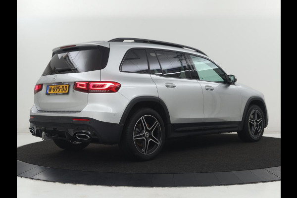 Mercedes-Benz GLB 200 Business Solution AMG 7p. | Panoramadak | Elec. Trekhaak | Half Leder | Memory | Sfeerverlichting | Stoelverwarming | Camera | Park assist |