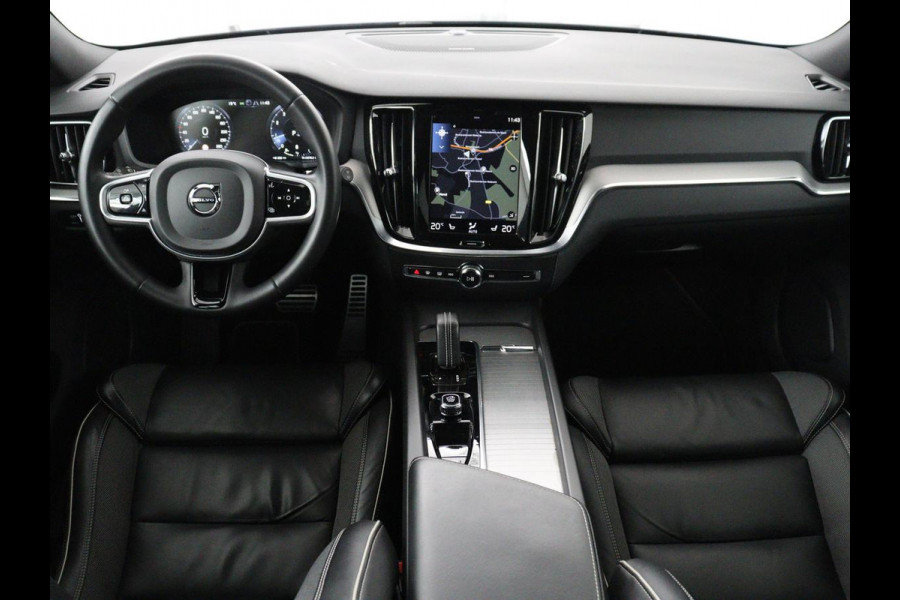 Volvo V60 2.0 B3 R-Design | Panoramadak | Trekhaak | Leder | Memory | Stuur/stoel verwarming | Harman/Kardon | Camera | Adaptive cruise | Carplay |