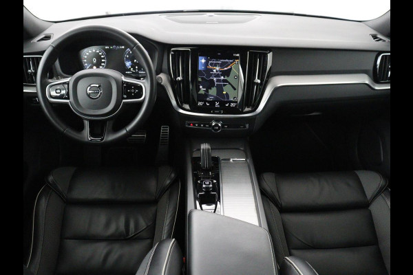 Volvo V60 2.0 B3 R-Design | Panoramadak | Trekhaak | Leder | Memory | Stuur/stoel verwarming | Harman/Kardon | Camera | Adaptive cruise | Carplay |
