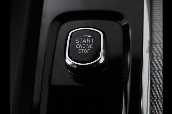 Volvo V60 2.0 B3 R-Design | Panoramadak | Trekhaak | Leder | Memory | Stuur/stoel verwarming | Harman/Kardon | Camera | Adaptive cruise | Carplay |