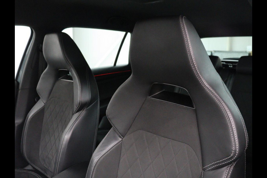 Škoda Kodiaq 1.5 TSI Sportline Business 7p. | Trekhaak | Memory | Stuur/stoel verwarming | Leder/alcantara | Carplay | Adaptive cruise | Camera | Park assist | Dodehoek detectie |