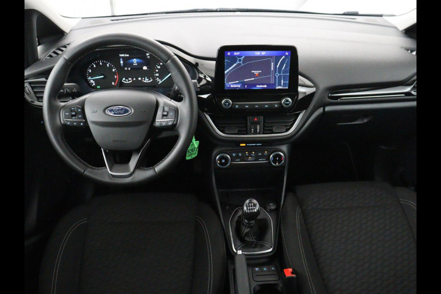 Ford Fiesta 1.0 EcoBoost Hybrid Titanium | Cruise control | Park assist | Climate control | Navigatie | Carplay | Lederen stuurwiel | Lane assist |