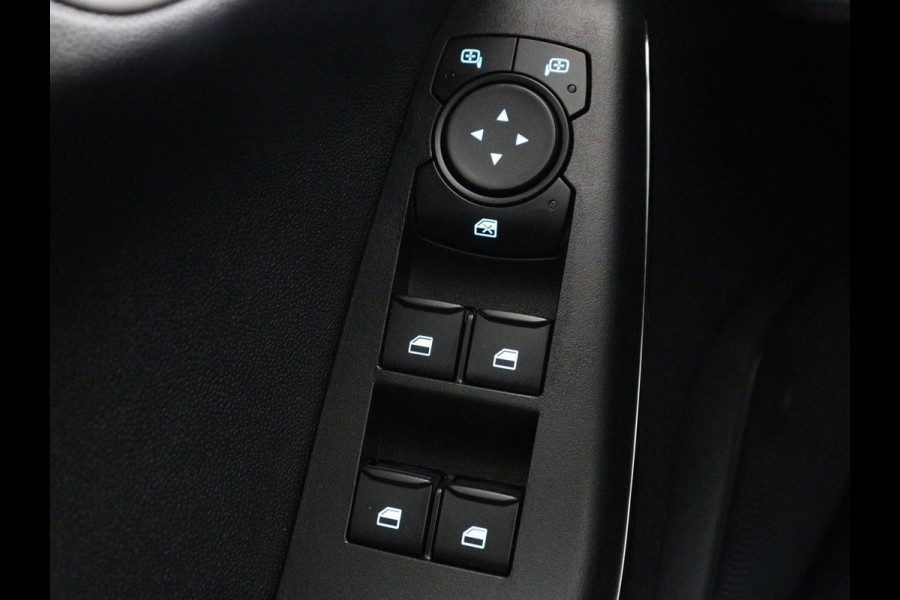 Ford Fiesta 1.0 EcoBoost Hybrid Titanium | Cruise control | Park assist | Climate control | Navigatie | Carplay | Lederen stuurwiel | Lane assist |