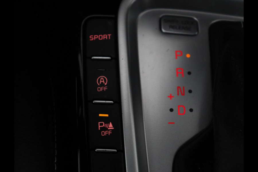 Kia ProCeed 1.5 T-GDI GT-Line | Panoramadak | Leder/alcantara | Stoel/stuur verwarming | Carplay | Cruise control | Climate control | Camera | Park assist |