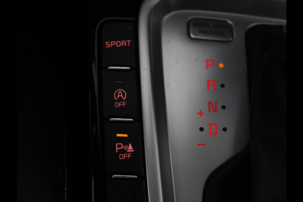 Kia ProCeed 1.5 T-GDI GT-Line | Panoramadak | Leder/alcantara | Stoel/stuur verwarming | Carplay | Cruise control | Climate control | Camera | Park assist |