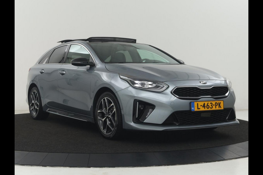 Kia ProCeed 1.5 T-GDI GT-Line | Panoramadak | Leder/alcantara | Stoel/stuur verwarming | Carplay | Cruise control | Climate control | Camera | Park assist |