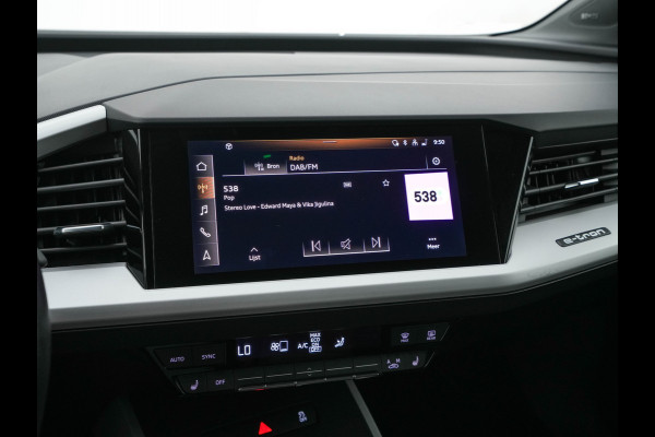 Audi Q4 e-tron 40 Launch edition 77 kWh [3-Fase-11kW] {SoH-94%} (INCL.BTW) *ADAPTIVE-CRUISE | SONOS-SOUND | HEATED-COMFORTSEATS | DIGI-COCKPIT | DAB+ | PRIVACY-GLASS | ECC | PDC | 20''ALU*