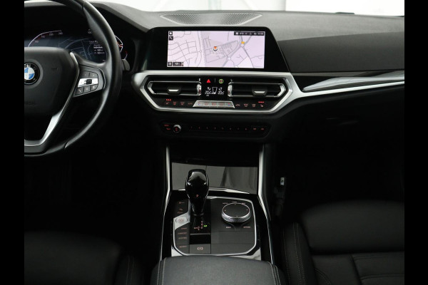 BMW 3 Serie Touring 318i Business Edition Plus | Leder | Stoelverwarming | Carplay | Virtueel dashboard | Cruise control | Climate control | Park assist | Full LED |