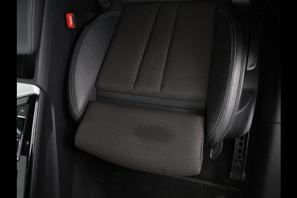 Audi A4 Avant 35 TFSI S edition Competition | Half Leder | Virtual Dashboard | Stoelverwarming | Cruise control | Park assist | Climate control | Drive select |