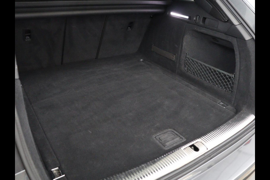 Audi A4 Avant 35 TFSI S edition Competition | Half Leder | Virtual Dashboard | Stoelverwarming | Cruise control | Park assist | Climate control | Drive select |