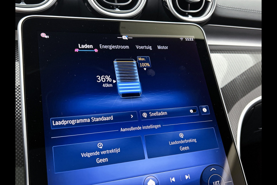 Mercedes-Benz CLE Coupé 300 e AMG Plug-In Hybride AMG Premium | Night Pakket | Digital Licht | Memory Voorstoelen | Stuur en Stoelverwarming Inclusief 24 maanden Mercedes-Benz Certified garantie voor Europa.