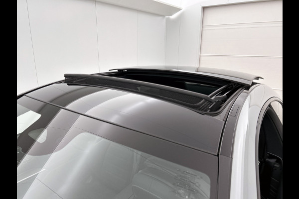 Mercedes-Benz CLE Coupé 300 e AMG Plug-In Hybride AMG Premium | Night Pakket | Digital Licht | Memory Voorstoelen | Stuur en Stoelverwarming Inclusief 24 maanden Mercedes-Benz Certified garantie voor Europa.