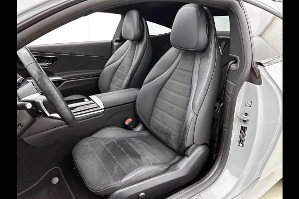 Mercedes-Benz CLE Coupé 300 e AMG Plug-In Hybride AMG Premium | Night Pakket | Digital Licht | Memory Voorstoelen | Stuur en Stoelverwarming Inclusief 24 maanden Mercedes-Benz Certified garantie voor Europa.