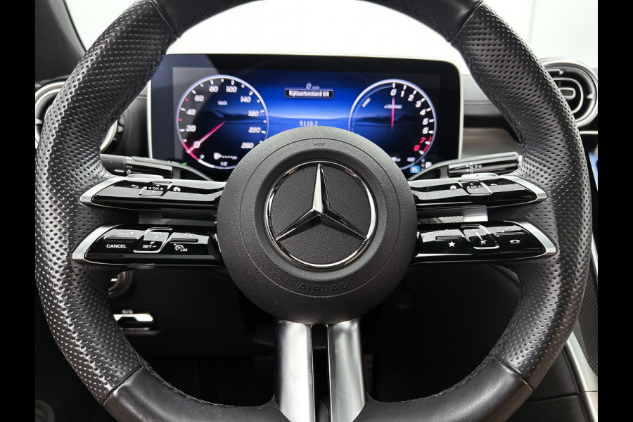 Mercedes-Benz CLE Coupé 300 e AMG Plug-In Hybride AMG Premium | Night Pakket | Digital Licht | Memory Voorstoelen | Stuur en Stoelverwarming Inclusief 24 maanden Mercedes-Benz Certified garantie voor Europa.
