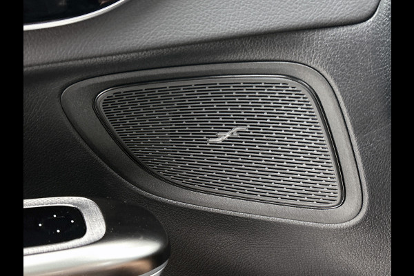 Mercedes-Benz CLE Coupé 300 e AMG Plug-In Hybride AMG Premium | Night Pakket | Digital Licht | Memory Voorstoelen | Stuur en Stoelverwarming Inclusief 24 maanden Mercedes-Benz Certified garantie voor Europa.