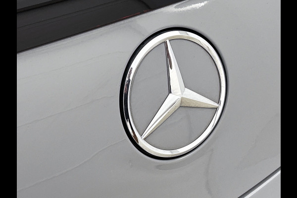 Mercedes-Benz CLE Coupé 300 e AMG Plug-In Hybride AMG Premium | Night Pakket | Digital Licht | Memory Voorstoelen | Stuur en Stoelverwarming Inclusief 24 maanden Mercedes-Benz Certified garantie voor Europa.