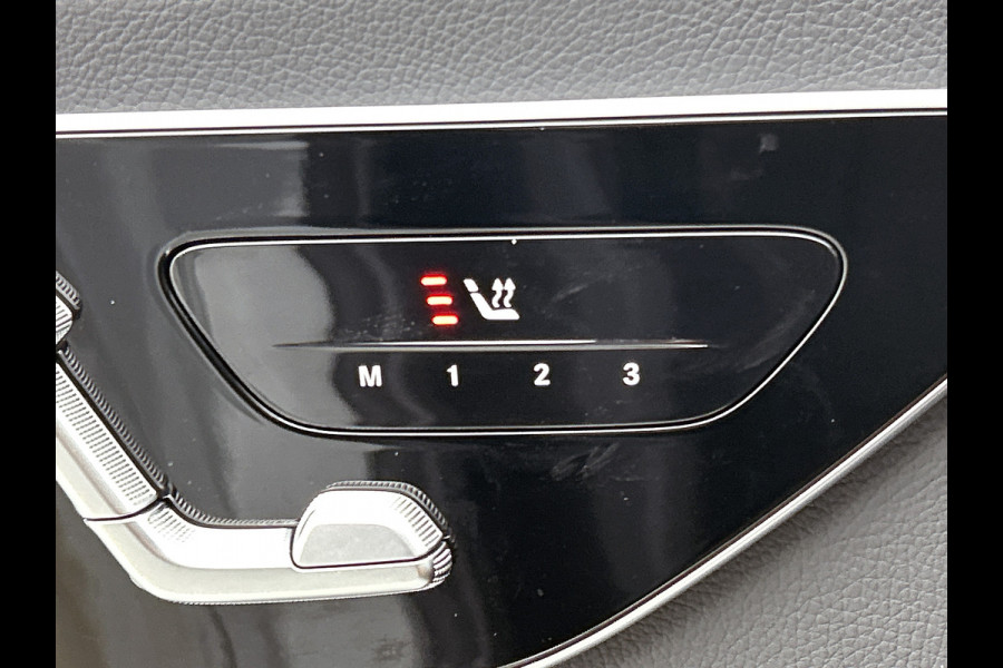 Mercedes-Benz CLE Coupé 300 e AMG Plug-In Hybride AMG Premium | Night Pakket | Digital Licht | Memory Voorstoelen | Stuur en Stoelverwarming Inclusief 24 maanden Mercedes-Benz Certified garantie voor Europa.