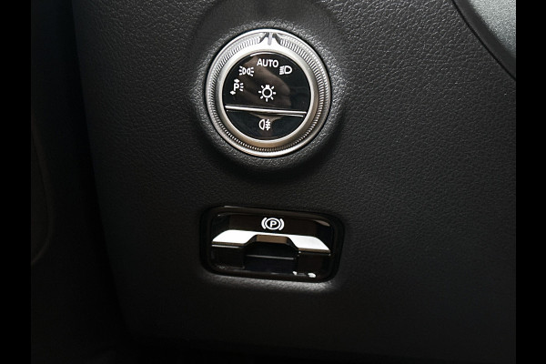 Mercedes-Benz CLE Coupé 300 e AMG Plug-In Hybride AMG Premium | Night Pakket | Digital Licht | Memory Voorstoelen | Stuur en Stoelverwarming Inclusief 24 maanden Mercedes-Benz Certified garantie voor Europa.