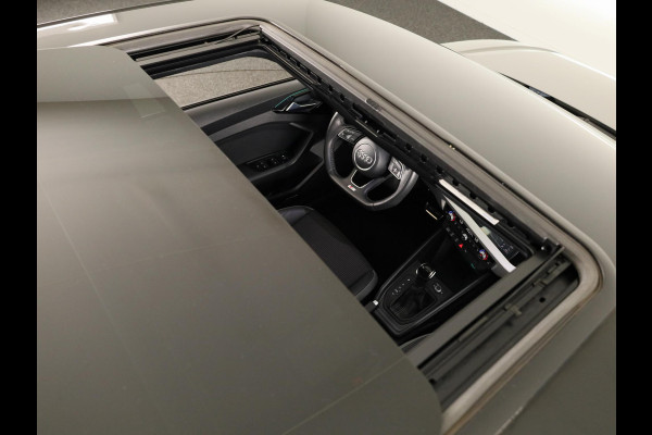 Audi A1 Sportback 40 TFSI edition one 200pk | Automaat | Schuifdak | B&O | Stoelverwarming | ACC | S line | Keyless