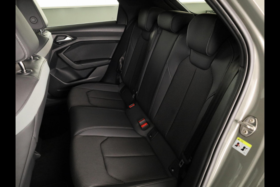 Audi A1 Sportback 40 TFSI edition one 200pk | Automaat | Schuifdak | B&O | Stoelverwarming | ACC | S line | Keyless