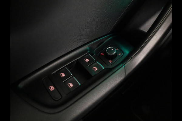 Audi A1 Sportback 40 TFSI edition one 200pk | Automaat | Schuifdak | B&O | Stoelverwarming | ACC | S line | Keyless