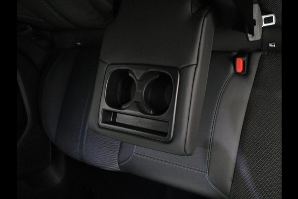 Peugeot 308 SW 1.6 HYbrid 180 Allure Pack Business | SOH 97.3% | Trekhaak | 360 camera | Adaptive cruise | Carplay | Climate control | Virtual |