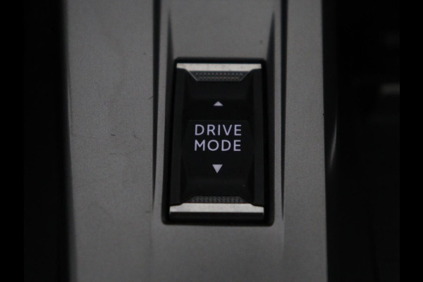 Peugeot 308 SW 1.6 HYbrid 180 Allure Pack Business | SOH 97.3% | Trekhaak | 360 camera | Adaptive cruise | Carplay | Climate control | Virtual |