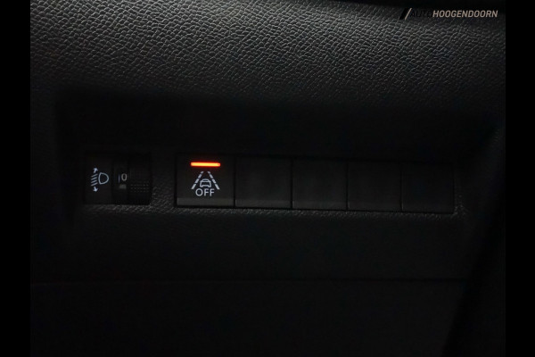 Peugeot 208 1.2 PureTech Active Sport (APPLE CARPLAY,LED VERLICHTING,CLIMATE,CRUISE,LM-VELGEN,SPORTSTOELEN,TOPCONDITIE)
