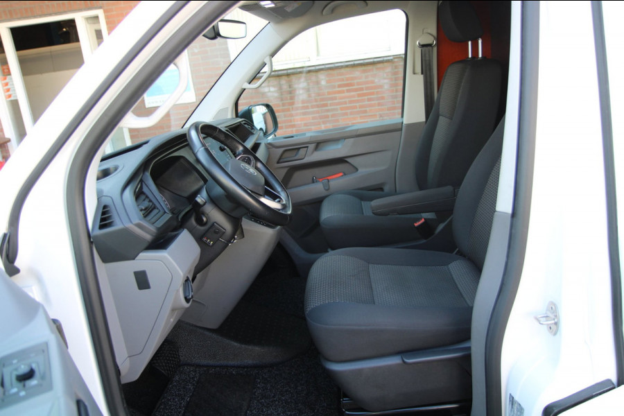 Volkswagen Transporter 2.0 TDI L1H1 / 150PK automaat / dubbel schuifdeur / app connect / cruise