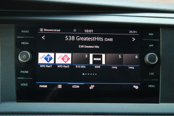 Volkswagen Transporter 2.0 TDI L1H1 / 150PK automaat / dubbel schuifdeur / app connect / cruise