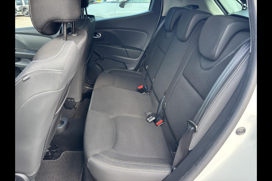 Renault Clio 0.9 TCe Zen 90pk Trekhaak | Airco | Cruise control | Navigatie | Parkeersensoren Achter