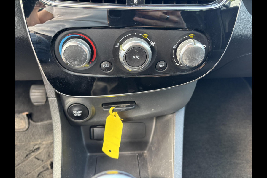 Renault Clio 0.9 TCe Zen 90pk Trekhaak | Airco | Cruise control | Navigatie | Parkeersensoren Achter