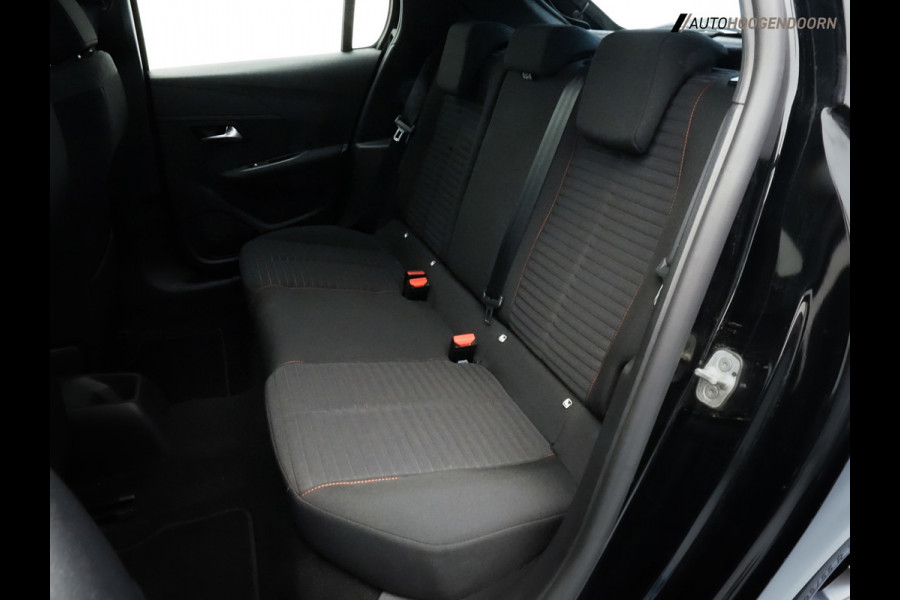 Peugeot 208 1.2 PureTech Active Sport (APPLE CARPLAY,LED VERLICHTING,CLIMATE,CRUISE,LM-VELGEN,SPORTSTOELEN,TOPCONDITIE)