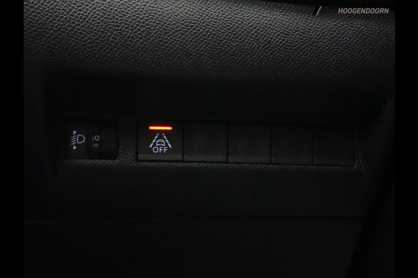 Peugeot 208 1.2 PureTech Active Sport (APPLE CARPLAY,LED VERLICHTING,CLIMATE,CRUISE,LM-VELGEN,SPORTSTOELEN,TOPCONDITIE)