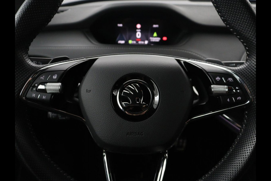 Škoda Enyaq iV 80 Sportline | SOH 93,2% | Leder/alcantara | Stuur/stoelverwarming | Carplay | Sfeerverlichting |  Adaptive cruise | Dodehoek detectie | Camera | Park assist