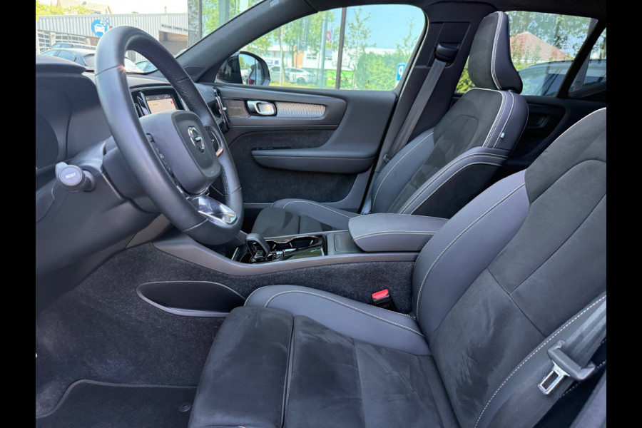 Volvo XC40 Recharge P8 AWD R-Design - Automaat - Alcantara - Pano/Schuifdak - Navi
