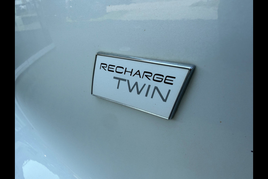 Volvo XC40 Recharge P8 AWD R-Design - Automaat - Alcantara - Pano/Schuifdak - Navi
