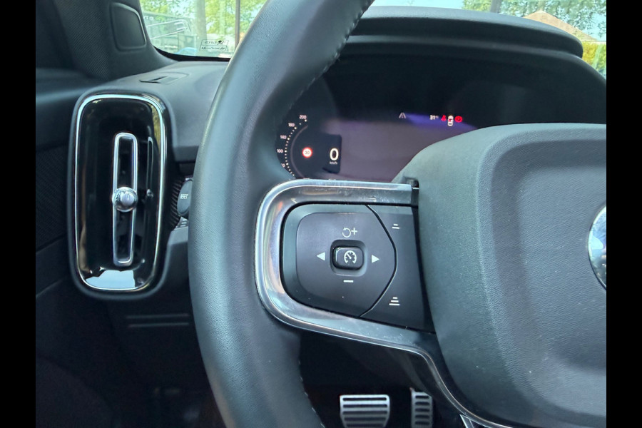 Volvo XC40 Recharge P8 AWD R-Design - Automaat - Alcantara - Pano/Schuifdak - Navi