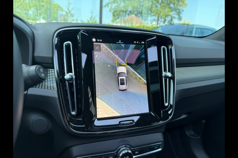 Volvo XC40 Recharge P8 AWD R-Design - Automaat - Alcantara - Pano/Schuifdak - Navi
