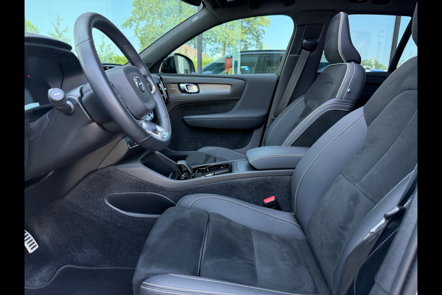 Volvo XC40 Recharge P8 AWD R-Design - Automaat - Alcantara - Pano/Schuifdak - Navi